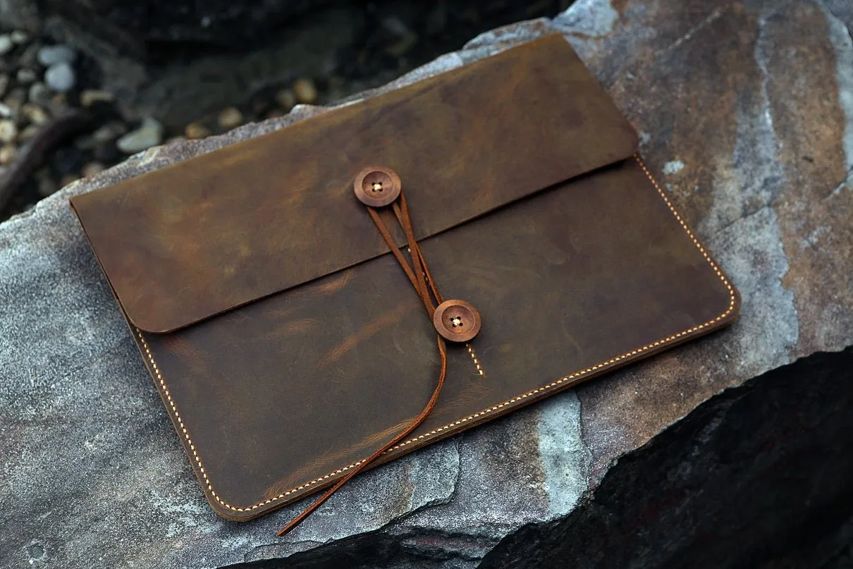 Distressed genuine leather macbook sleeve case
