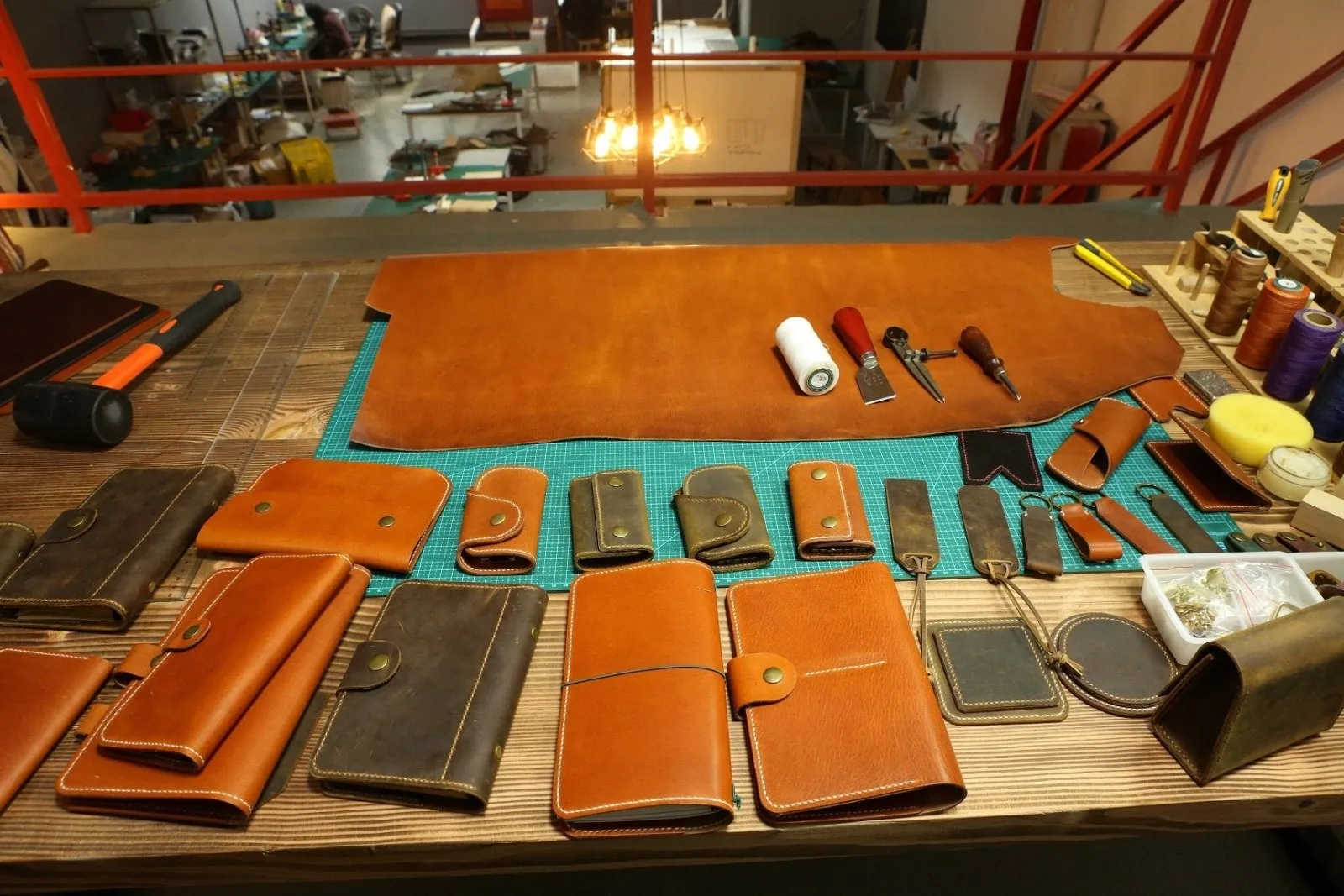 Distressed genuine leather macbook sleeve case