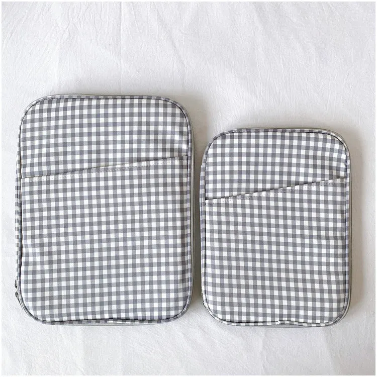 Gingham Tablet and Laptop Bag Cover Case