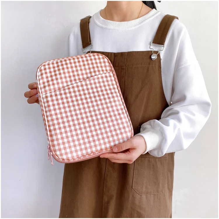 Gingham Tablet and Laptop Bag Cover Case