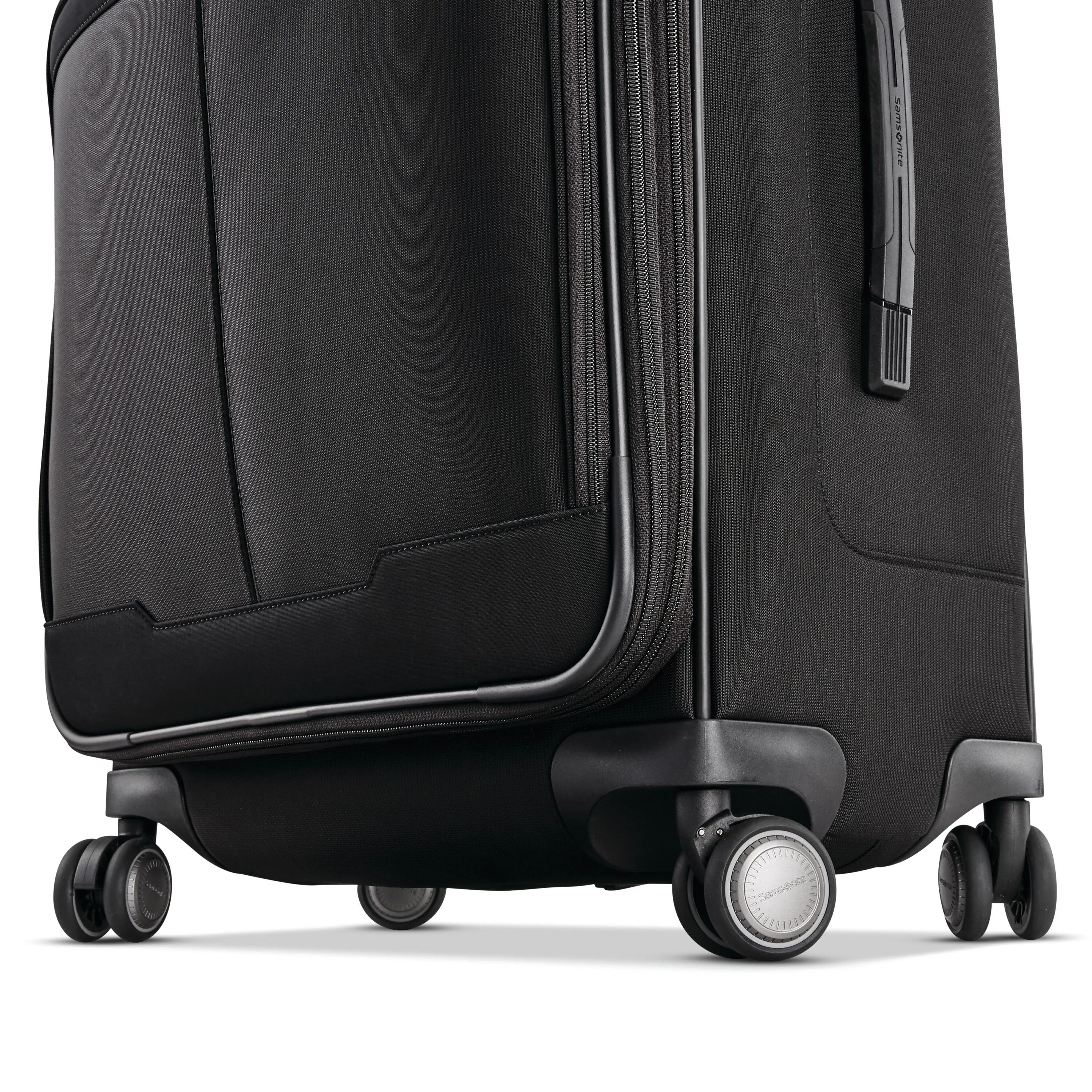 Samsonite Silhouette 17 Spinner Softside 25" Medium